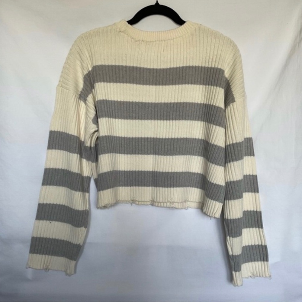 Crew neck Cropped grey and purple sweater